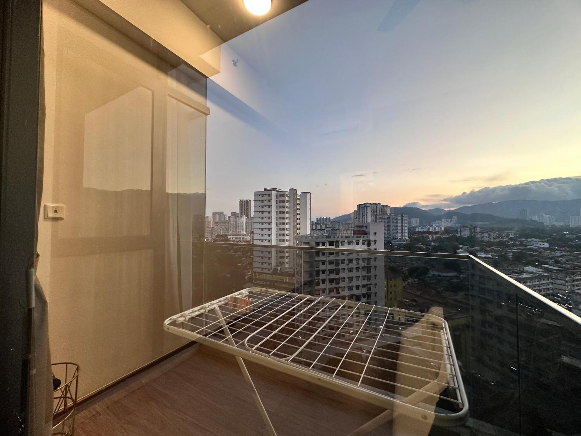 New 2Br Georgetown Warm And Lovely Homestay 10Pax-无敌美景两房民宿 Beacon Executive Suite Bagian luar foto